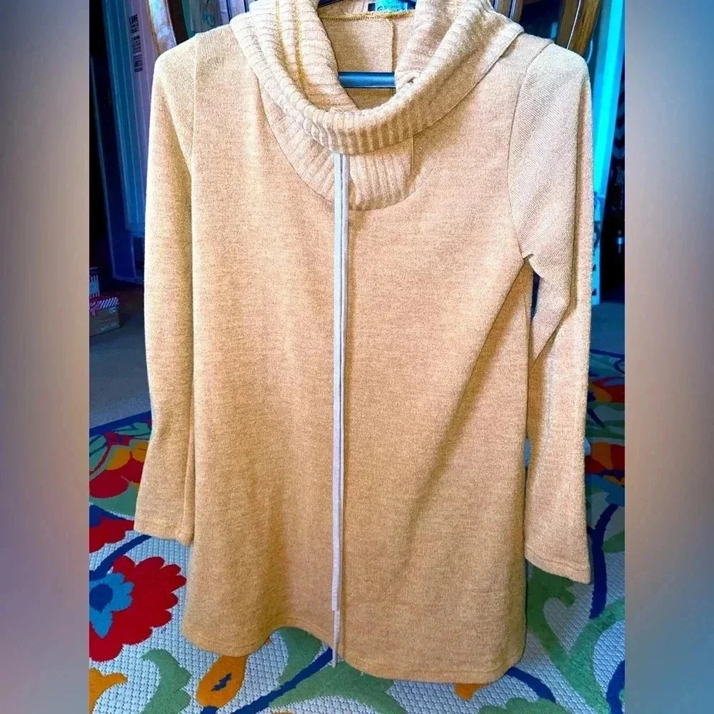Cowl neck tunic - Small - like new